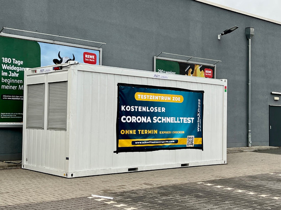 Neues Corona-Testzentrum (ZOE) auf dem REWE-Parkplatz in Löhnberg